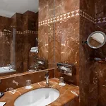 Westminster & 4* Nice