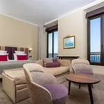 Westminster & Hotel Nice