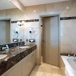 Hotel Westminster & 4*