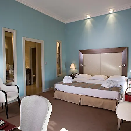 Отель Westminster & 4*