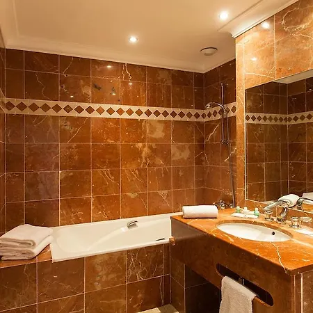 Westminster & Hotel 4*