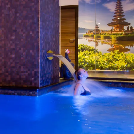 Westminster & Szálloda