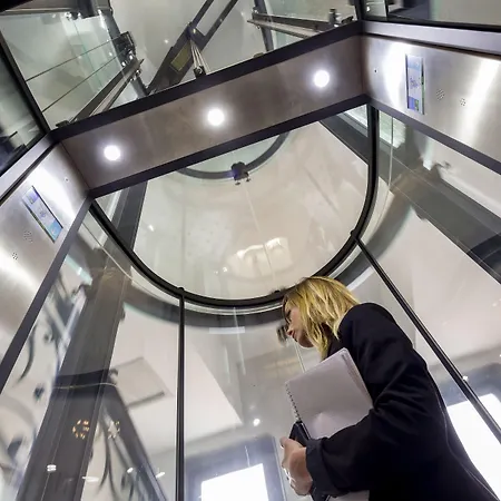 Westminster & Szálloda 4*