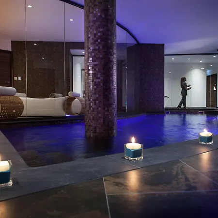 ホテル Westminster &