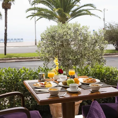 Westminster & ホテル