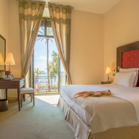 Westminster & Szálloda Nizza