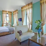 Hotel Westminster & 4*