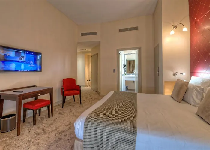 Westminster & ホテル