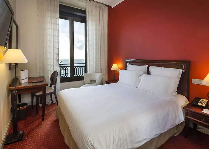 Westminster & ホテル